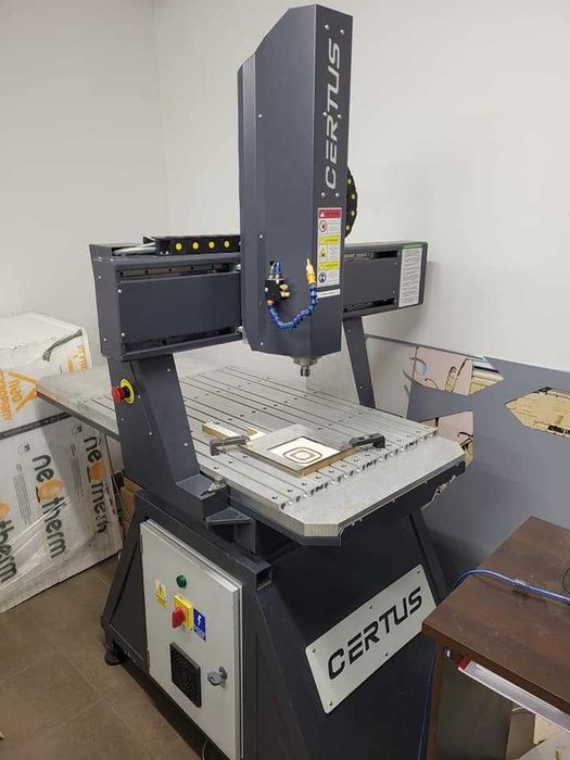Sprzedam frezarkę CNC 60x90