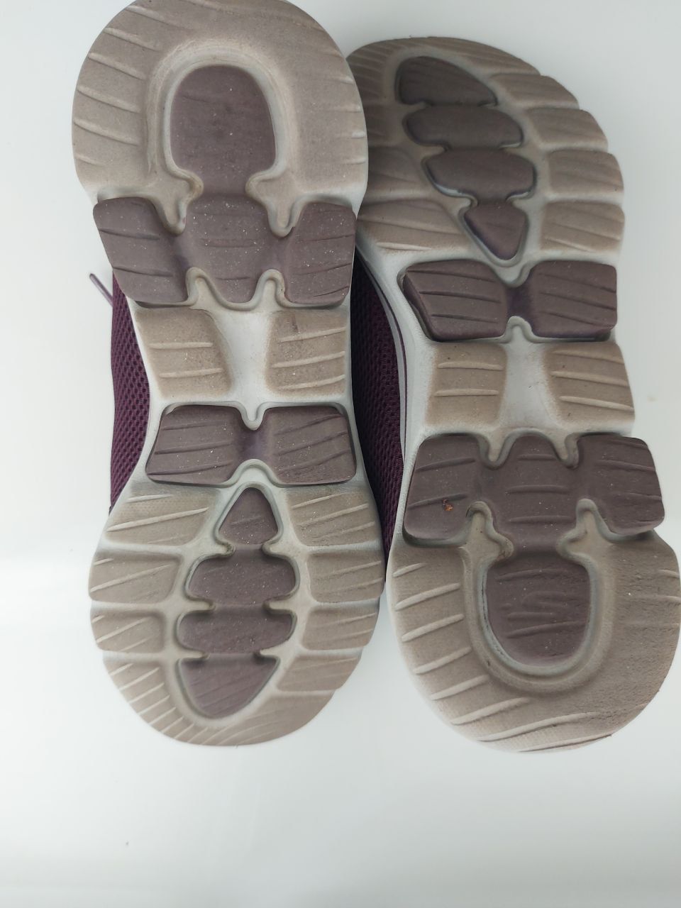 Кросівки жіночі Skechers 39р (26см)