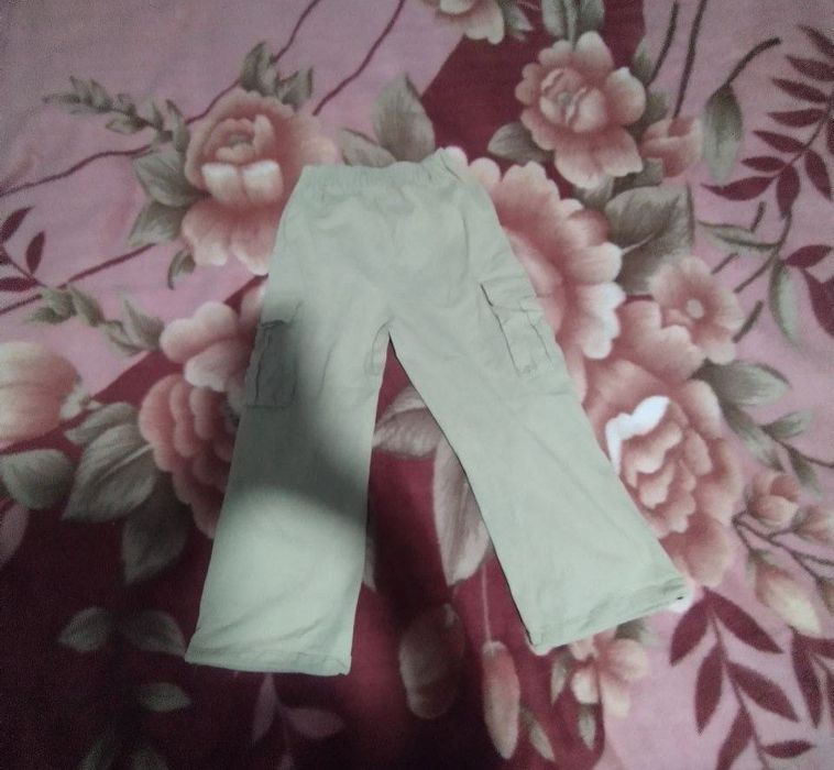 Брюки карго дитячі. Світло-бежеві на затяжках
Довжина:74-75
Зріст: 1