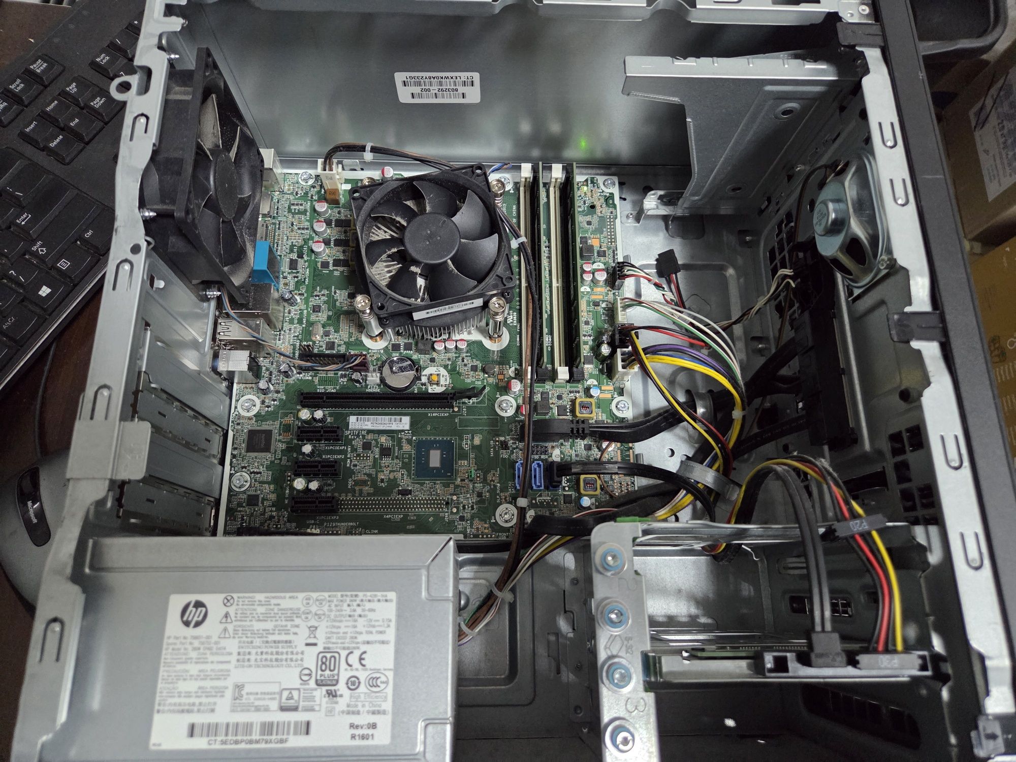 Core i3-6100(4x3.20/8GB DDR4/HD 530)HP 600 G2 MT