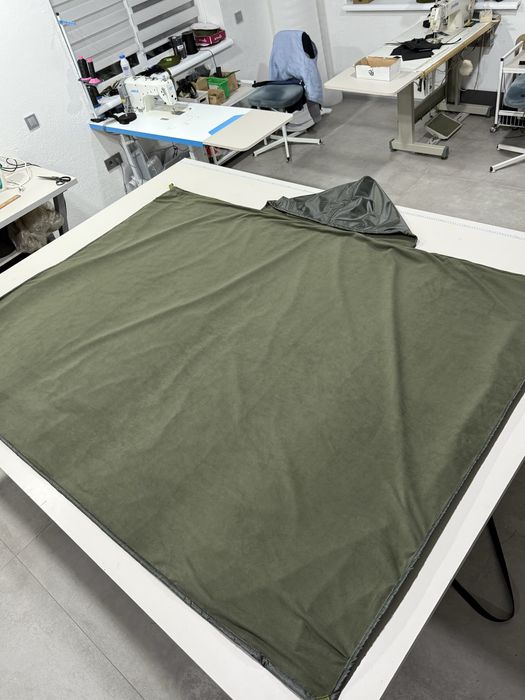 Термоковдра універсальна пончо накидка такиична флісова.