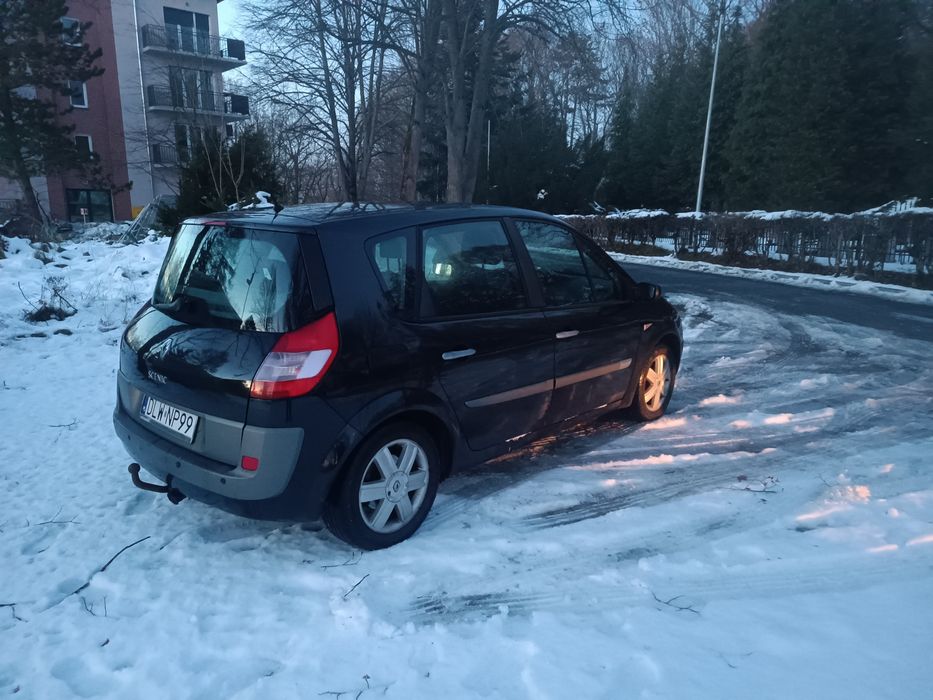 Sprzedam Reno Scenik 1.6 benzyna z gazem