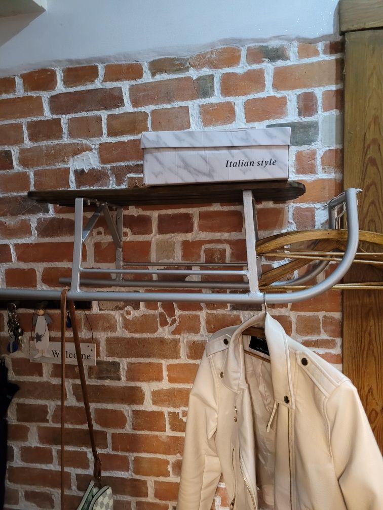 Sanki Wieszak na ubrania półka ławeczka szafka retro rustykalna
