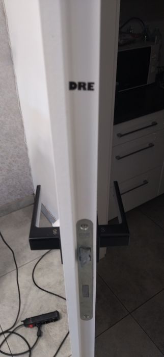Sprzedam kompletne drzwi 4 sztuki 80cm Rezerwacja białe D