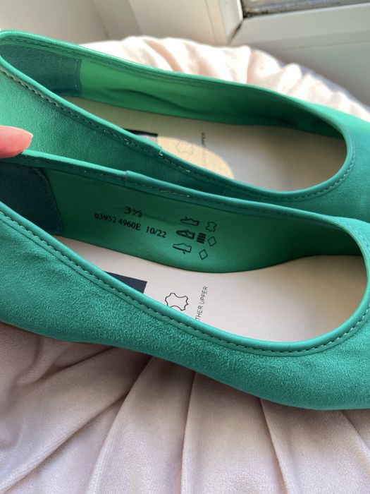 Яскраві,шкіряні,замшеві балетки  M&S