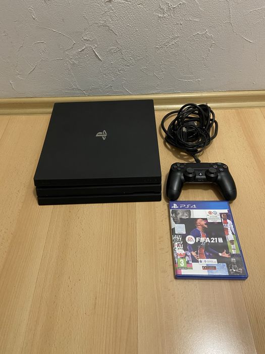Konsola Ps4 PRO 1TB 7216B Playstation 4 Sony