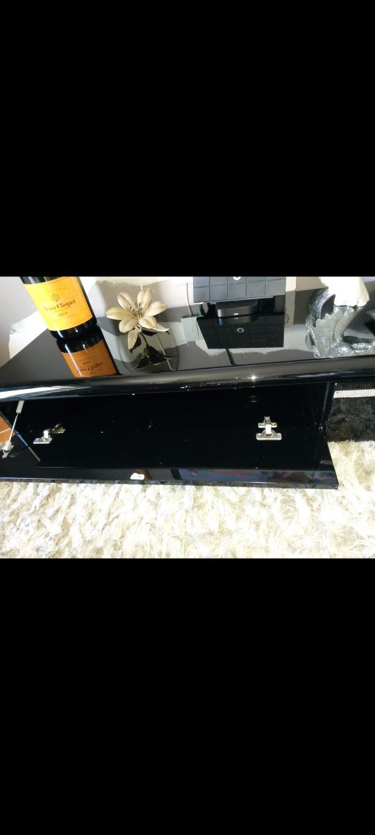 Aparador de televisão