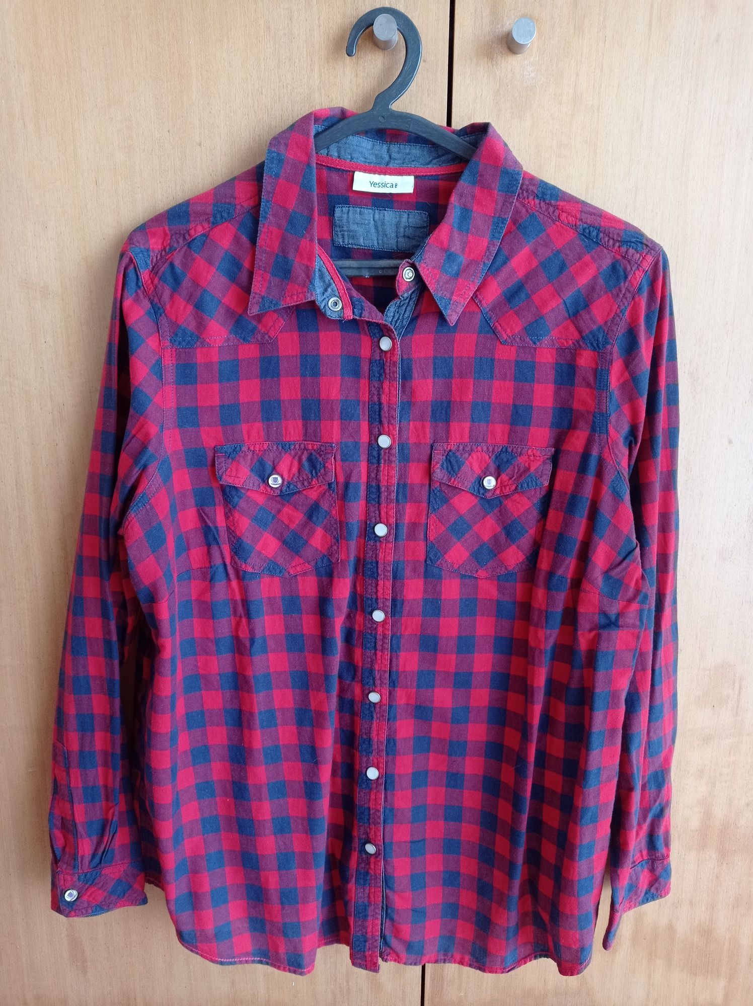 Camisa C&A (Bom preço)