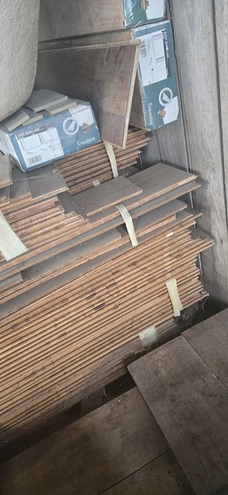 Deska podłogowa z drzewa naturalnego