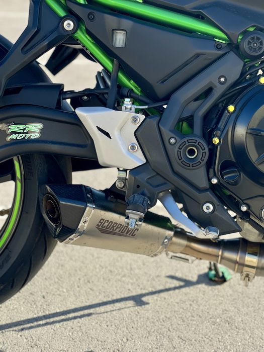 Kawasaki Z650 – 2022 – Muitos Extras