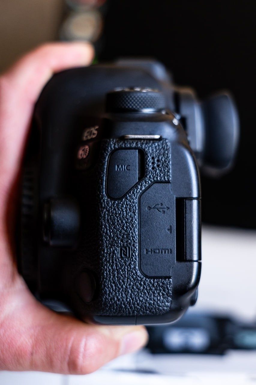 Фотоапарат Canon 6D mark 2