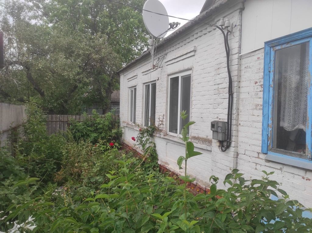 Продам дом в с. Парижське Лозівський район Харківська область