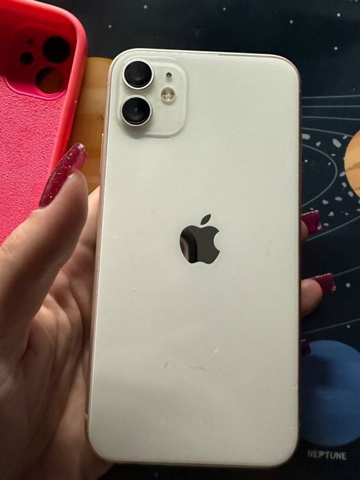 Продам 11 айфон