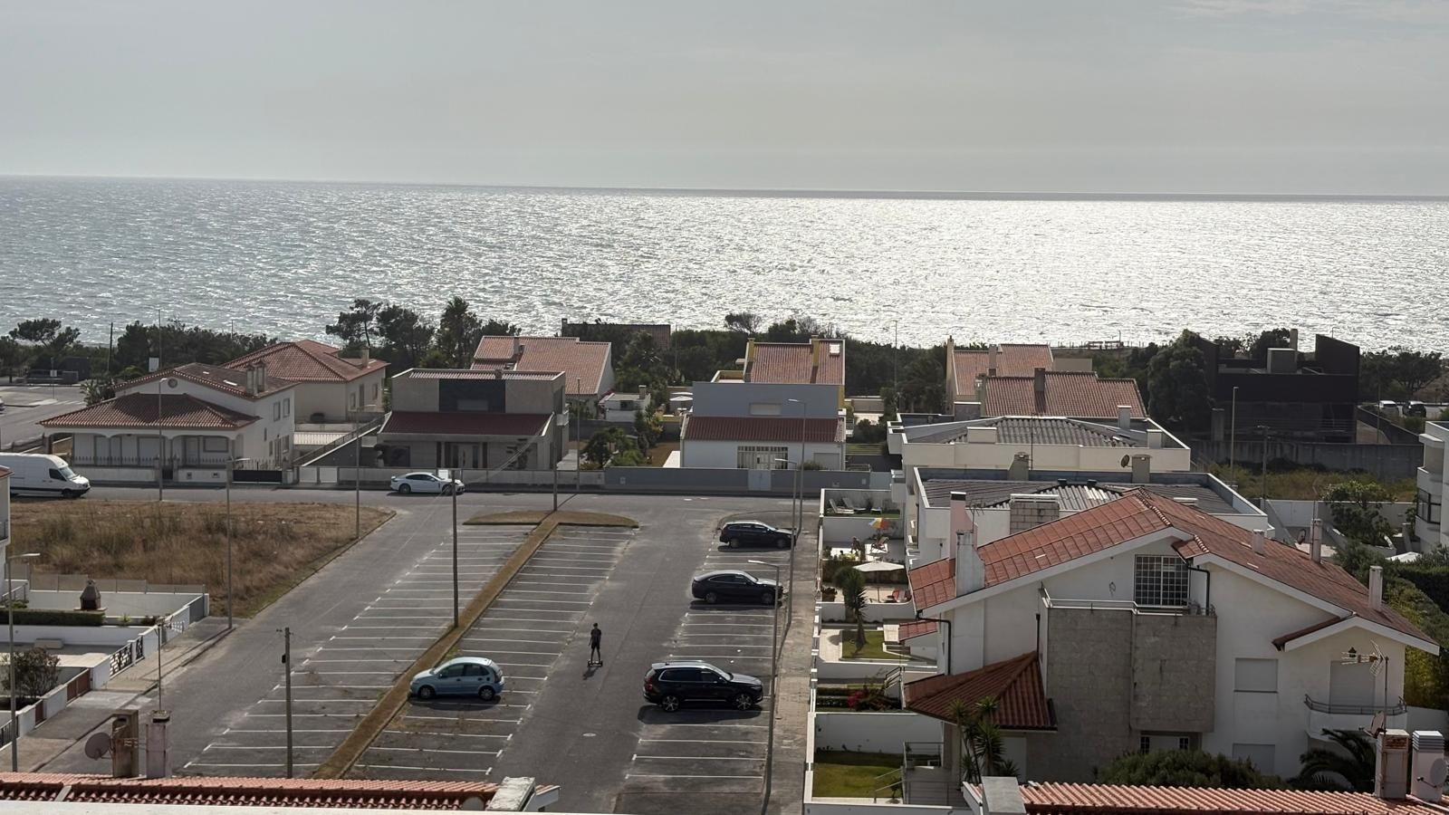 Apartamento T1 renovado na praia da Amorosa