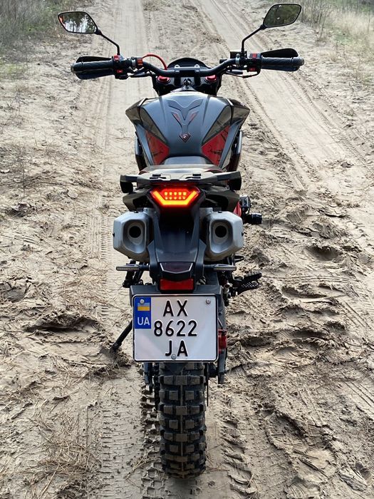 Мотоцыкл Spark 300 эндуро .