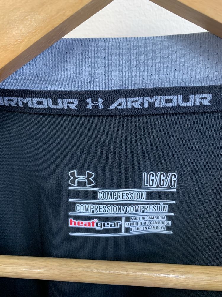 Лонгслив Under Armour