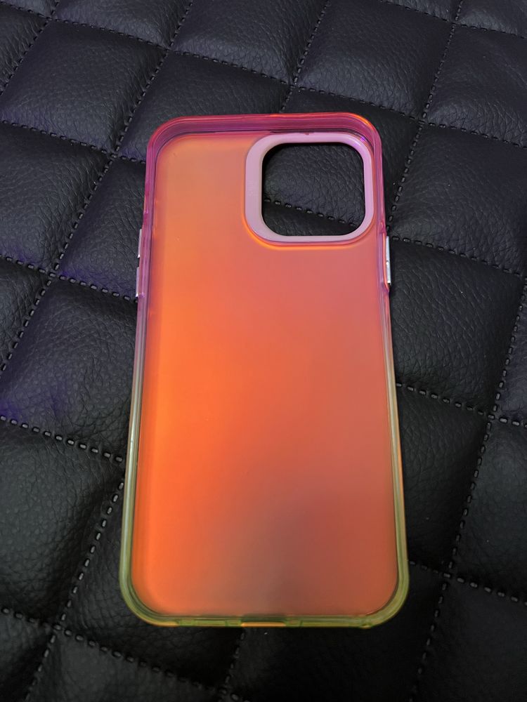 Modne, damskie etui dla IPhone 13 Pro Max