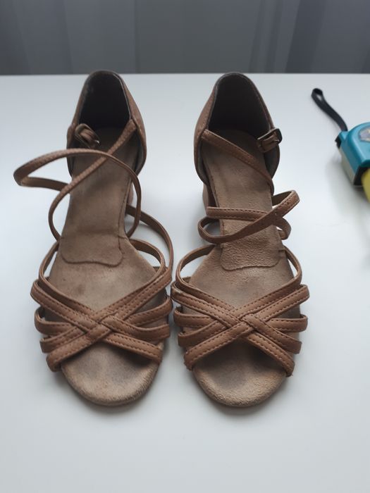 buty do tańca latino na klocku 3,5cm dziewczęce długość wkładki 21,5cm