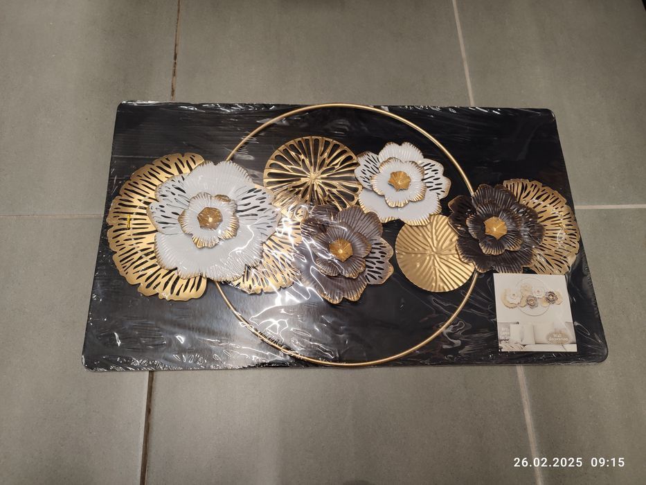 Nowa metalowa dekoracja ścienna Kwiaty