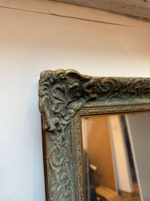 Espelho antigo con moldura