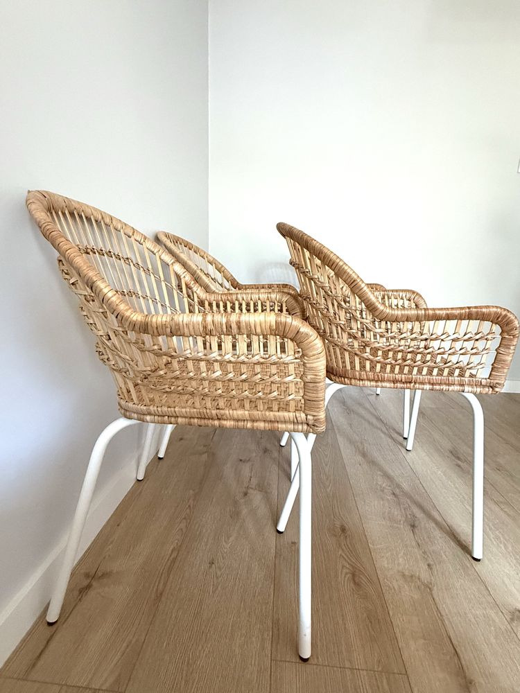 Krzesła rattanowe ikea boho