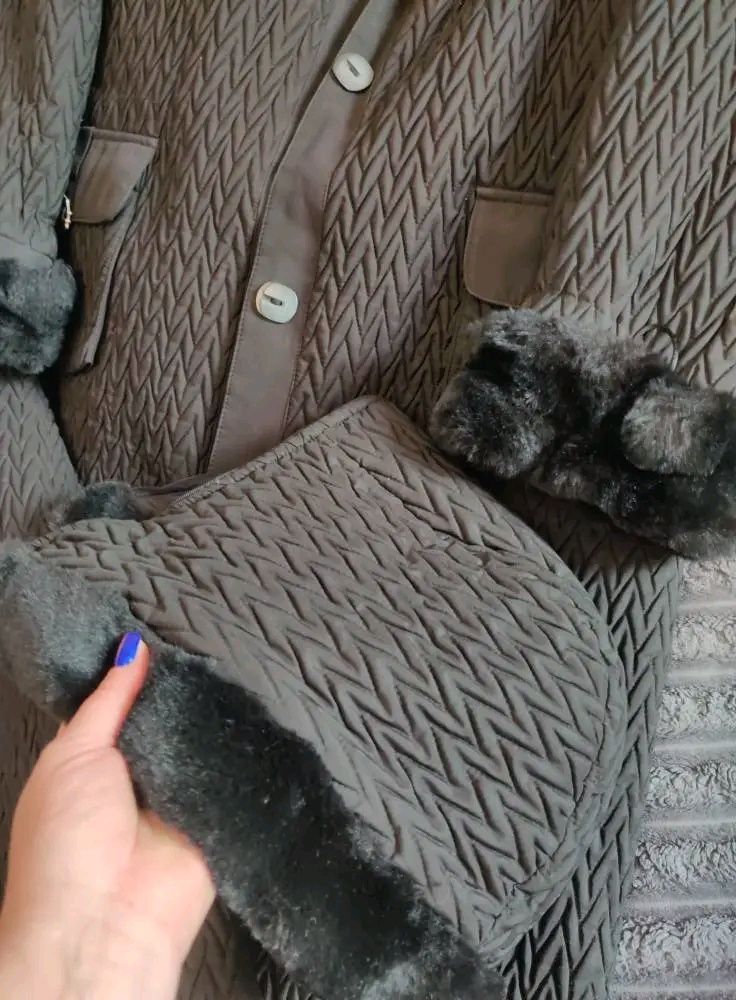 Продам женское зимнее пальто большого