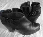 Clarks Czarne botki, skóra 39/25cm