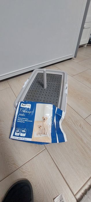 Kuweta dla psa z prętem + podkłady AniOne