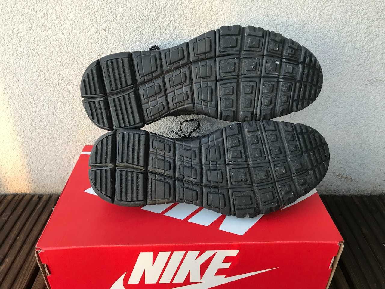 Nike Flyknit Trainer Chukka Iridescent FSB 42.5