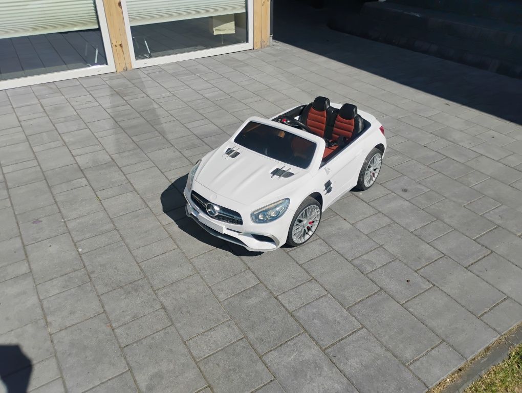 Sprzedam auto elektryczne dla dziecka