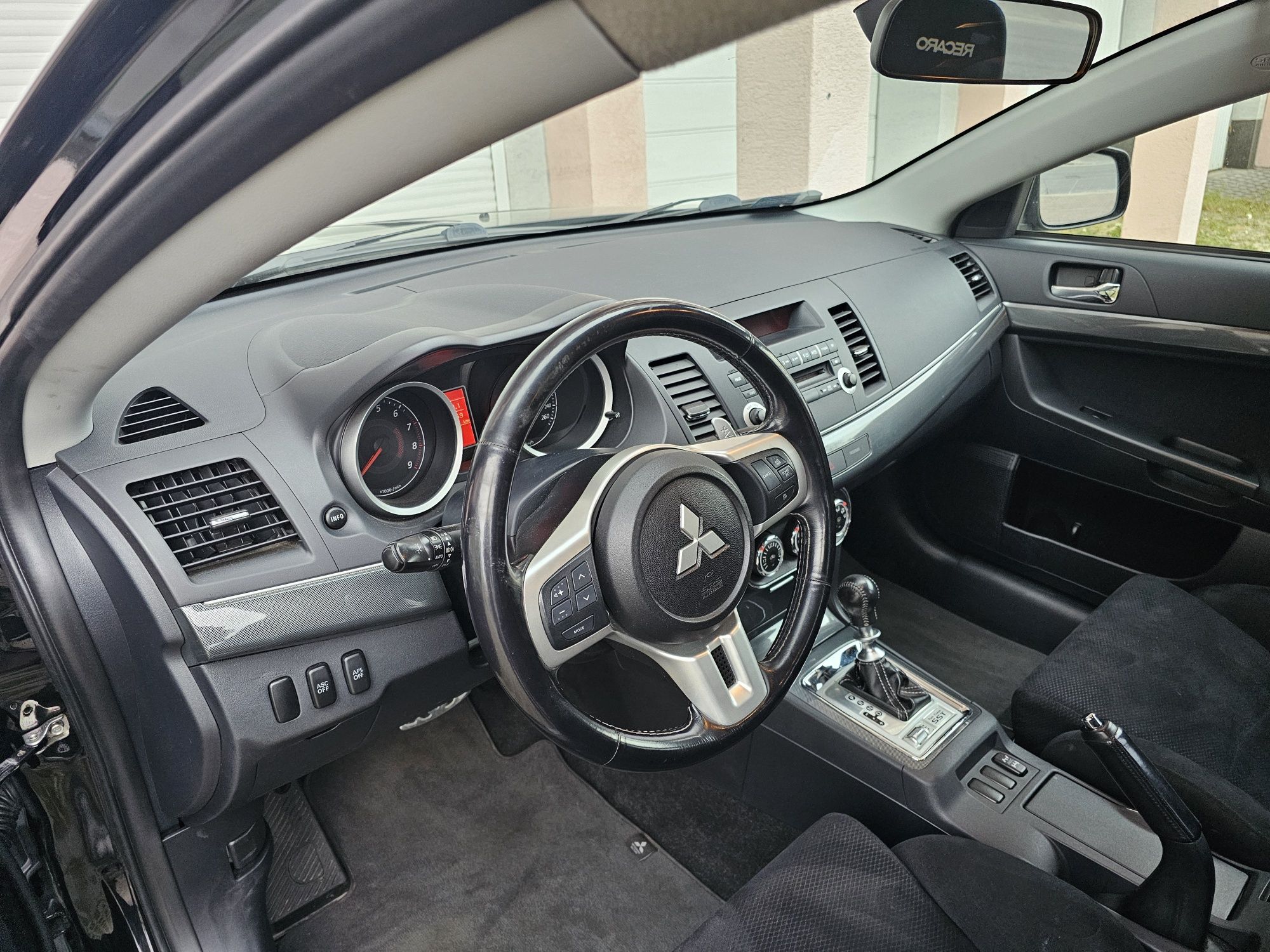 Mitsubishi Lancer Ralliart 2.0 2010'