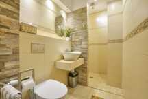 Pokoje typu LUX studio 2 +1 , apartament z balkonami