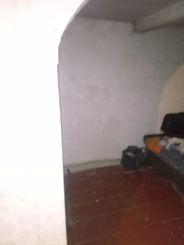 Продається будинок в центрі Березному