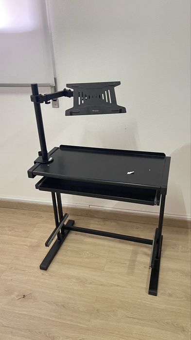 Mesa e Suporte Duplo de Monitores