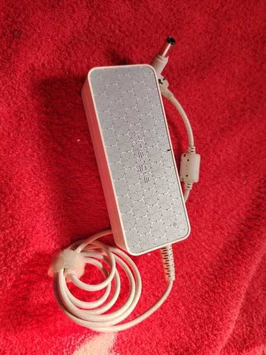 Carregadores computador 19 V 4,7 A