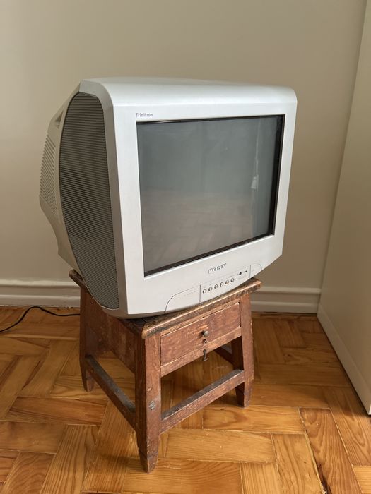 Televisão Sony Trinitron Flat Display