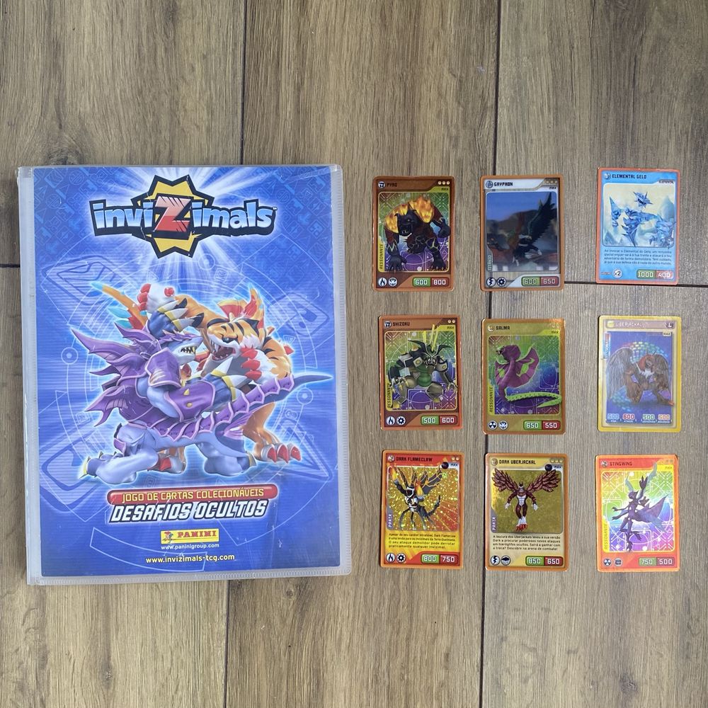 Caderneta Invizimals + 312 cartas