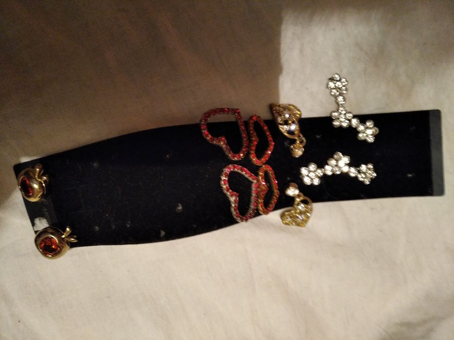 Продам Серги бижутерия