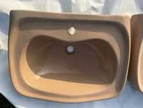 Umywalka PRL nowa, ceramiczna
