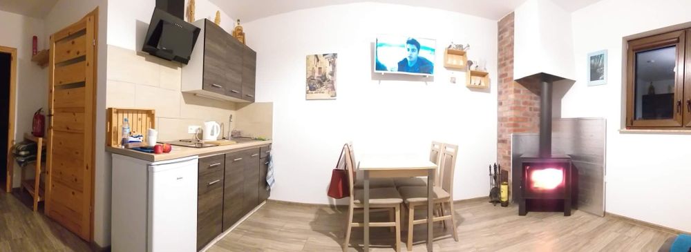 Domek Kajetan z jacuzzi/balią na Kaszubach nad jeziorem Deka