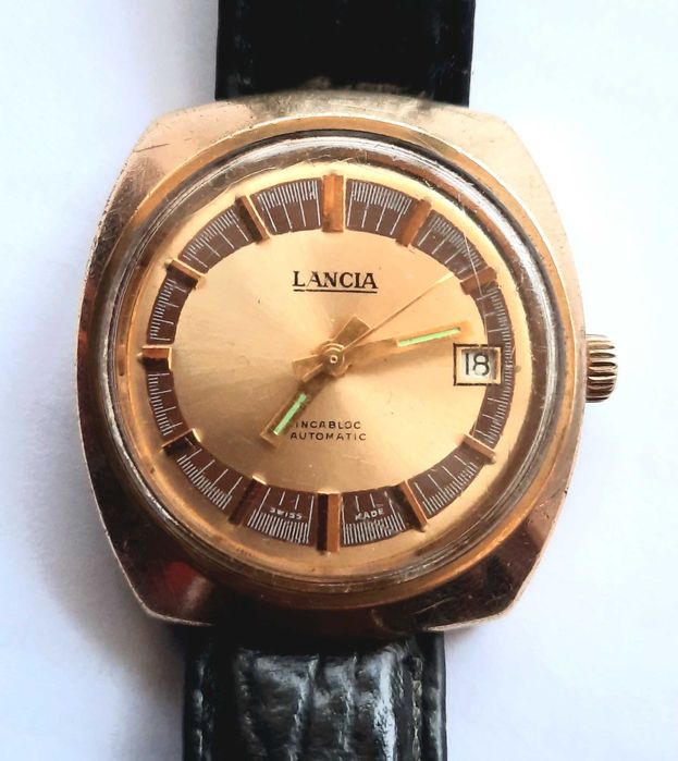 2 relógios: Hormise de mergulho e Lancia automático plaquet ouro