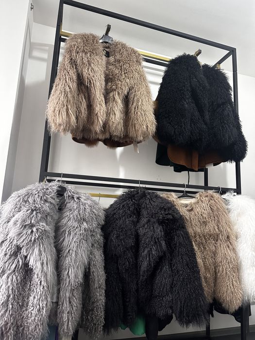 Трендова шубка з натуральної лами , шуба лама