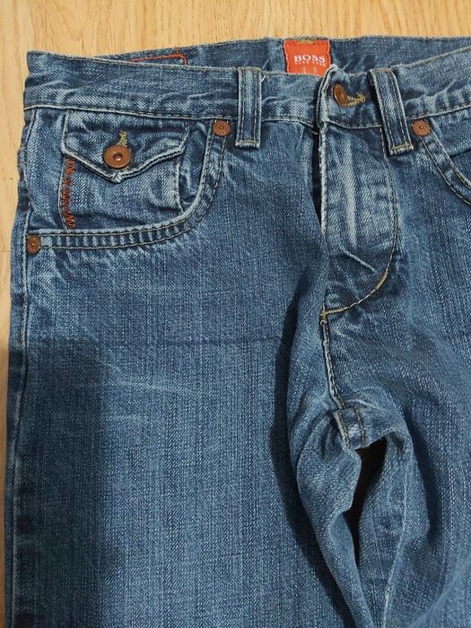 Oryginalne spodnie jeansy Hugo Boss