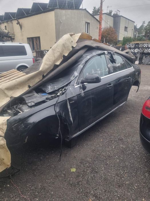 Кузов авто з українськими документами після дтп ауді audi a4 2014 доки