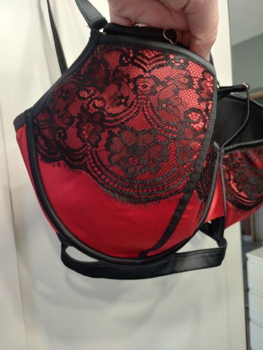 Biustonosz 85GG/ 38GG duży czerwony