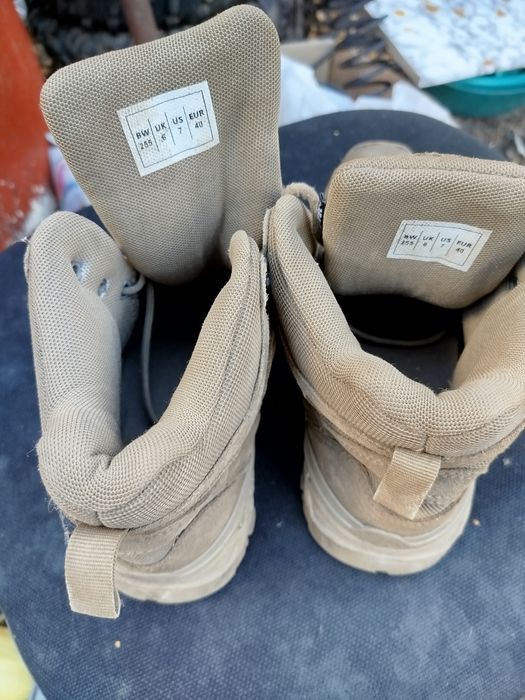 Продам берці вживані