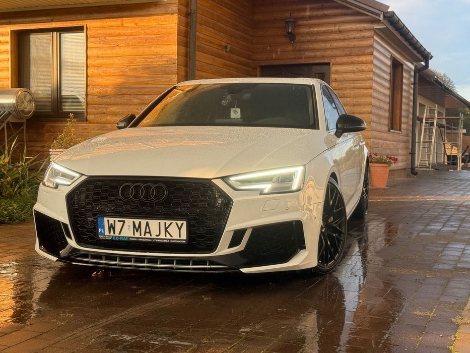 Audi A4 Limousine AUDI A4B9 3.0 TDI 272