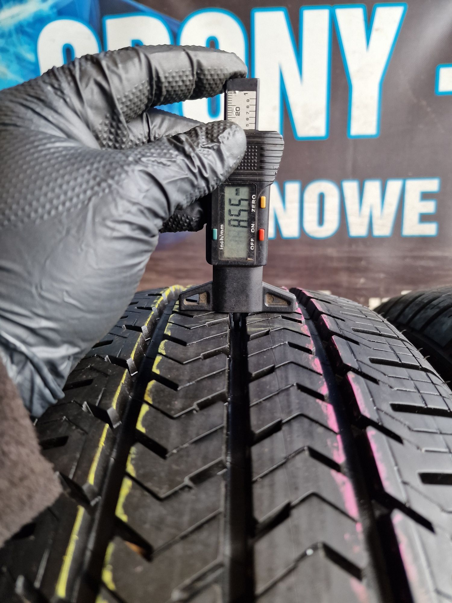 Opony letnie 215/60/16C Michelin wzmacniane Komplet 8.5mm