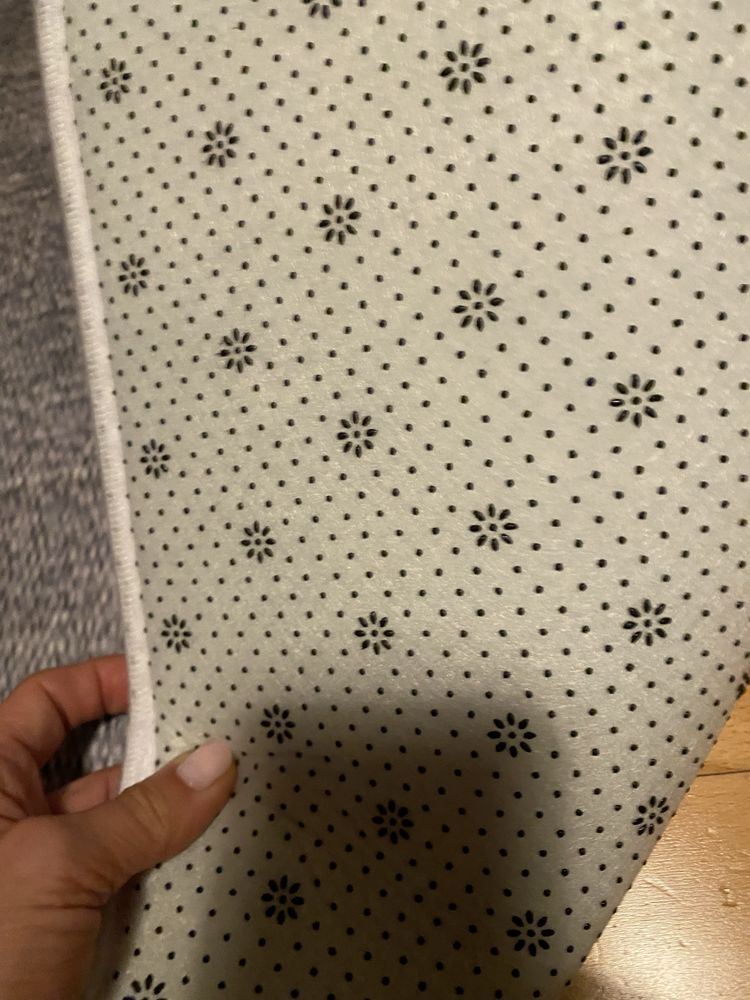 Taoete de quarto cinzento claro
