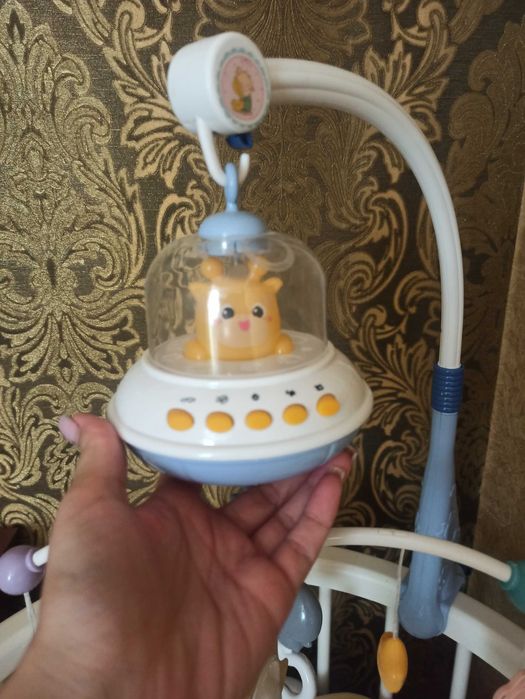 Мобіль у ліжечко